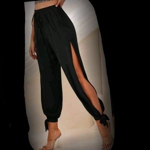 SLITTED BLACK PANTS